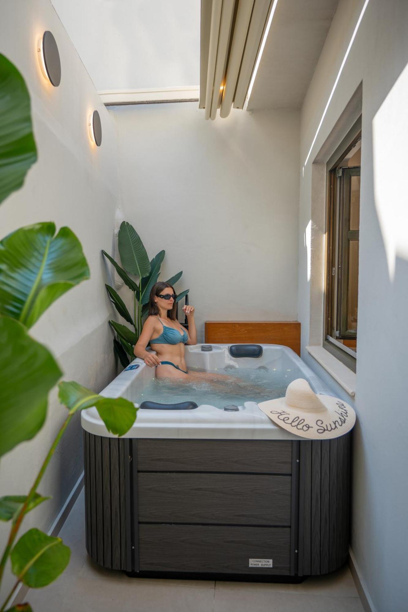 Rettimo Suites, Experience Luxury In The Heart Of Rethymno Extérieur photo