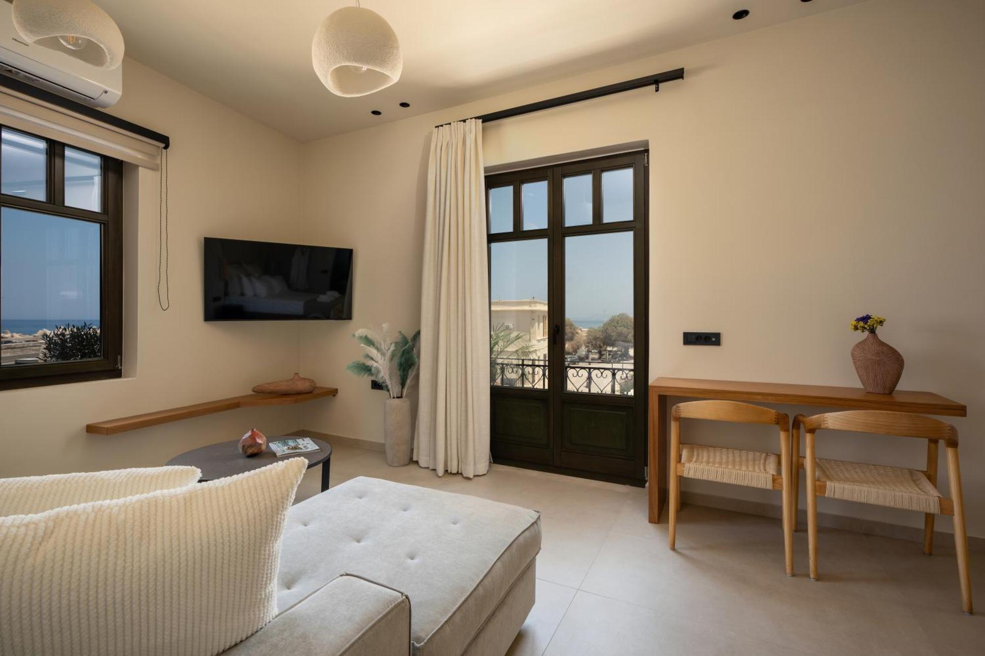 Rettimo Suites, Experience Luxury In The Heart Of Rethymno Extérieur photo